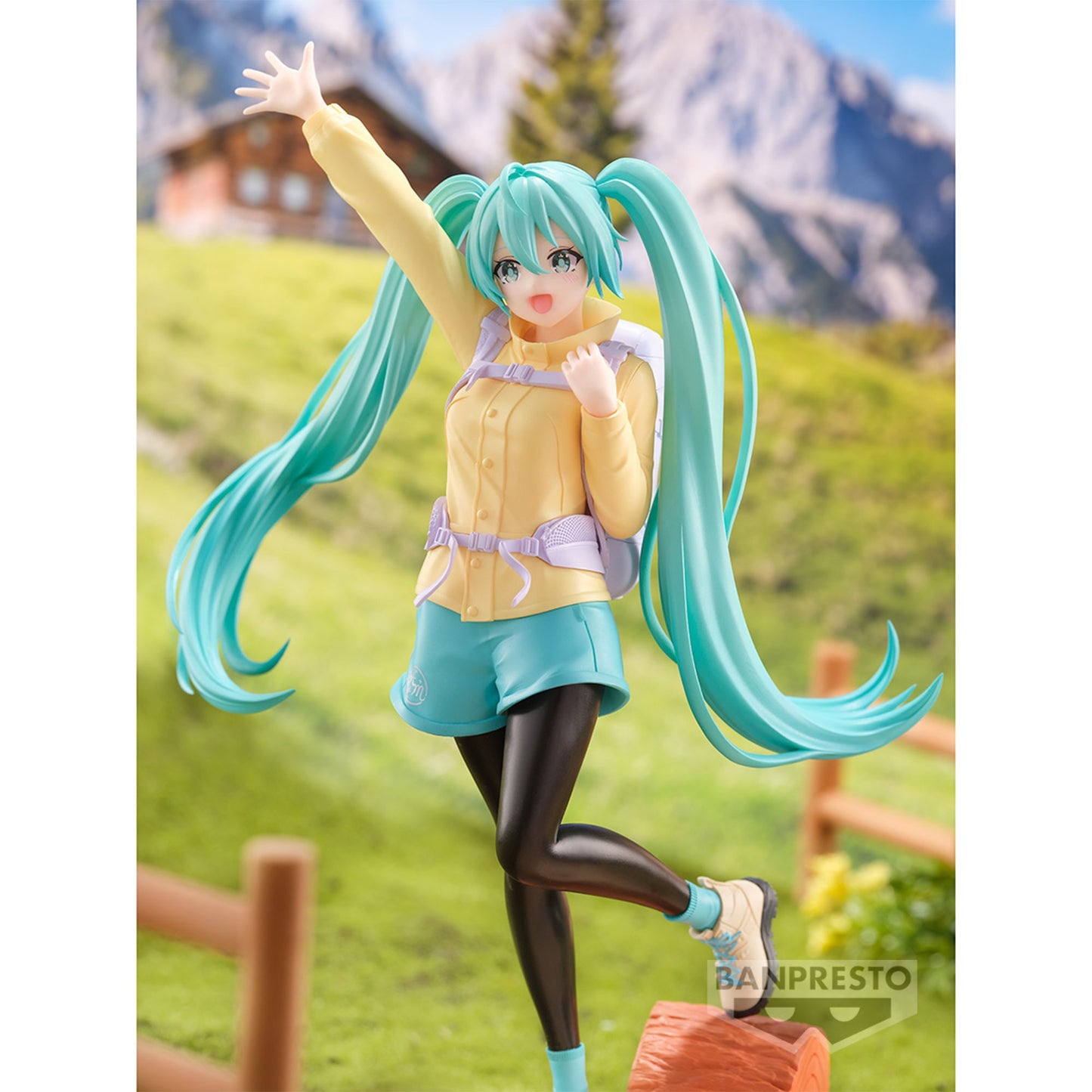 HATSUNE MIKU - Figurine Holiday Memories Collection - HATSUNE MIKU Mountain Climbing Ver.